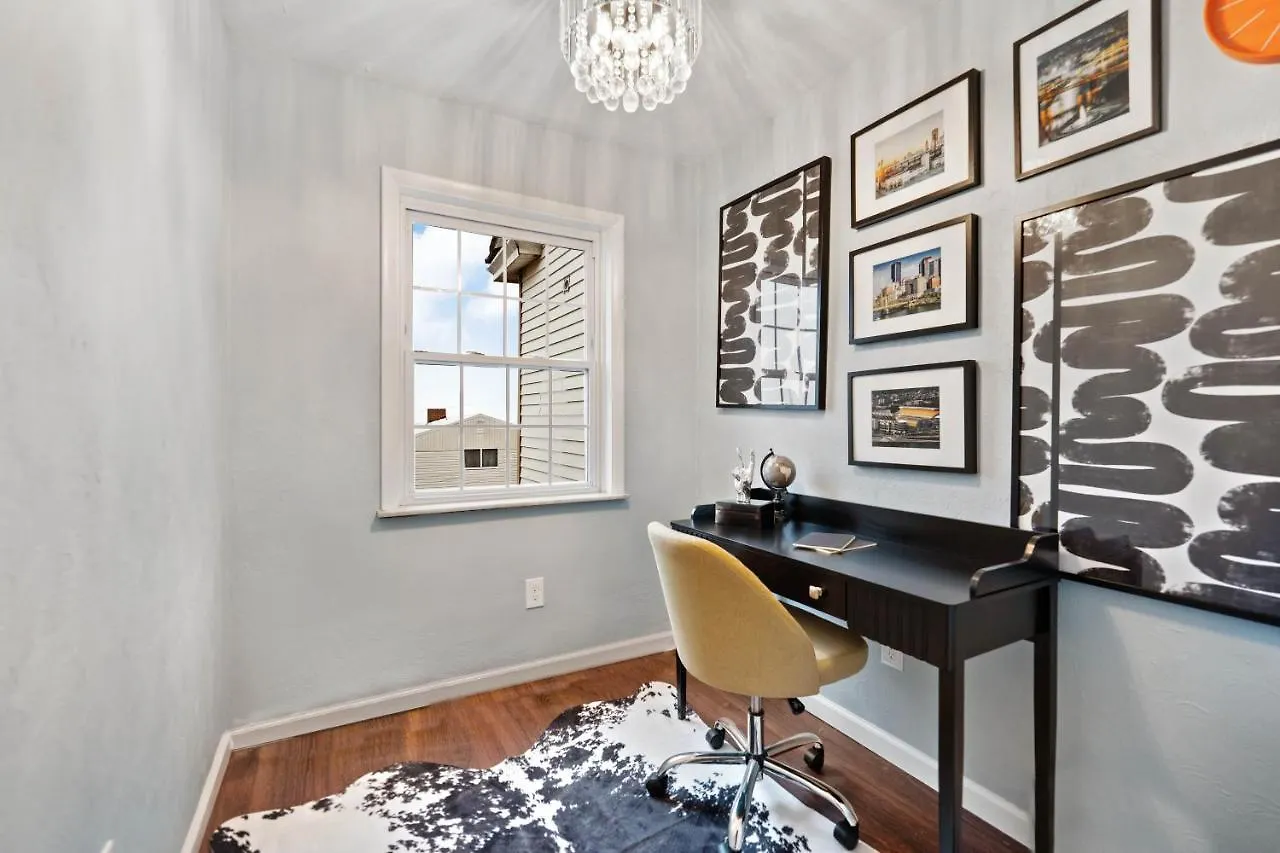 شقة Stay Golden 1: Chic Modern-Victorian City View بيتسبرغ